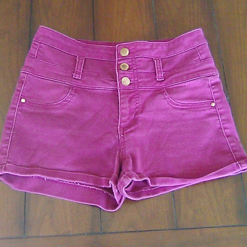 REFUGE Shorts